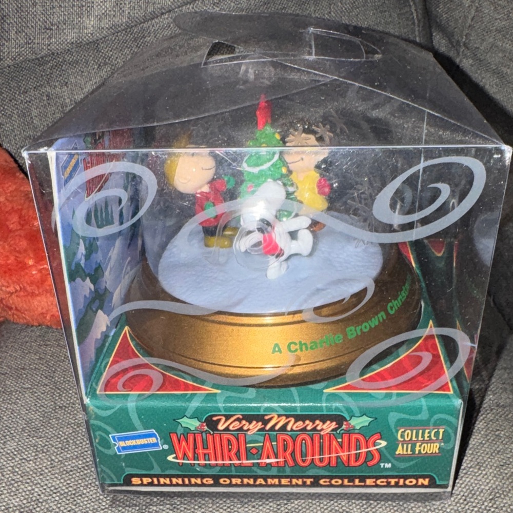 Vintage 1999 Blockbuster "A Charlie Brown Christmas" Very Merry Whirl-Arounds